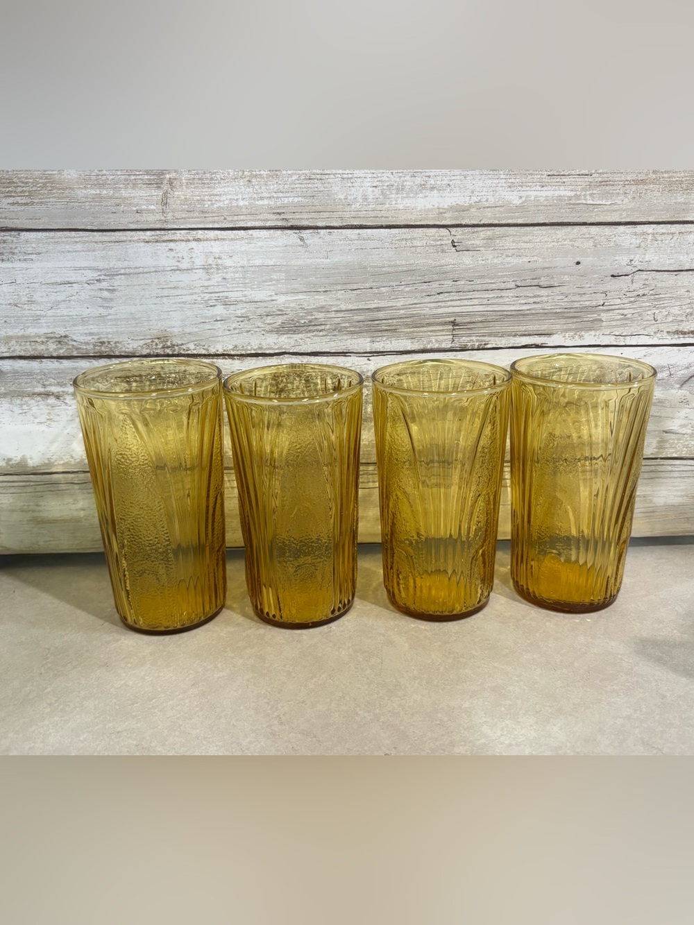 Set of 4 vintage Anchor Hocking drinking tumblers glasses